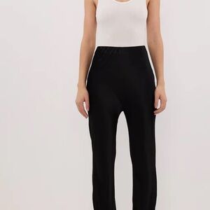 DISSH Black Straight Leg Women's Pants